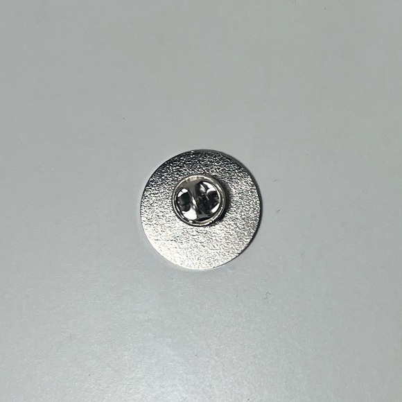 American Airlines Remembering PSA Airlines Flight 5342
Commemorative Ribbon Pin - Picture 9 of 9